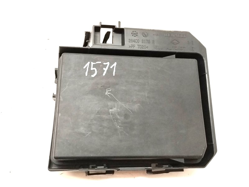 Recambio de caja reles / fusibles para dacia sandero iii 1.0 tce referencia OEM IAM   