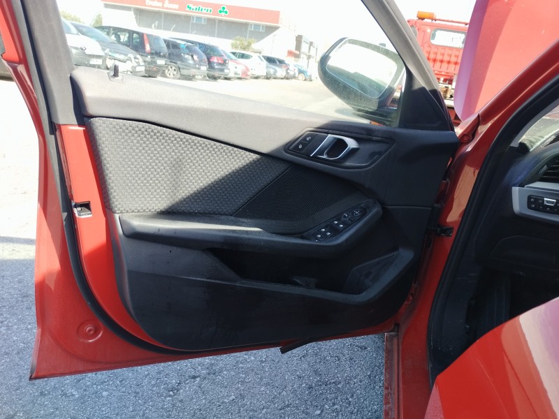 Recambio de guarnecido puerta delantera izquierda para bmw serie 1 lim. (f40) 1.5 12v turbodiesel referencia OEM IAM   
							
