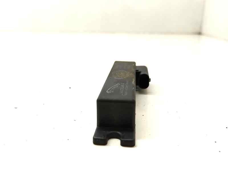 Recambio de modulo electronico para jaguar i-pace se referencia OEM IAM JPLA15K603AB  