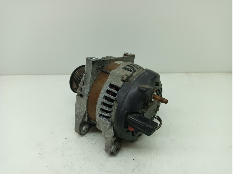 Recambio de alternador para chrysler voyager (rg) 2.5 crd cat referencia OEM IAM 04868429AD  