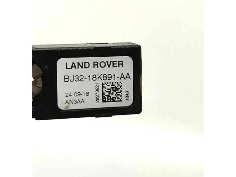 Recambio de antena para jaguar i-pace se referencia OEM IAM BJ3218K891AA  