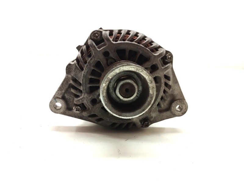 Recambio de alternador para nissan micra (k13) tekna referencia OEM IAM 231001HH1A  