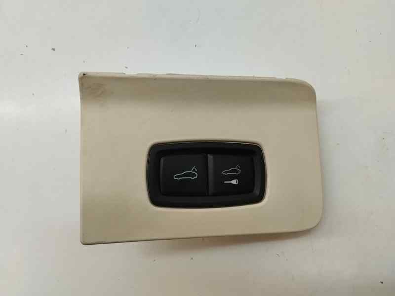 Recambio de mando multifuncion para porsche panamera 4.8 v8 turbo cat referencia OEM IAM 97055544104000  