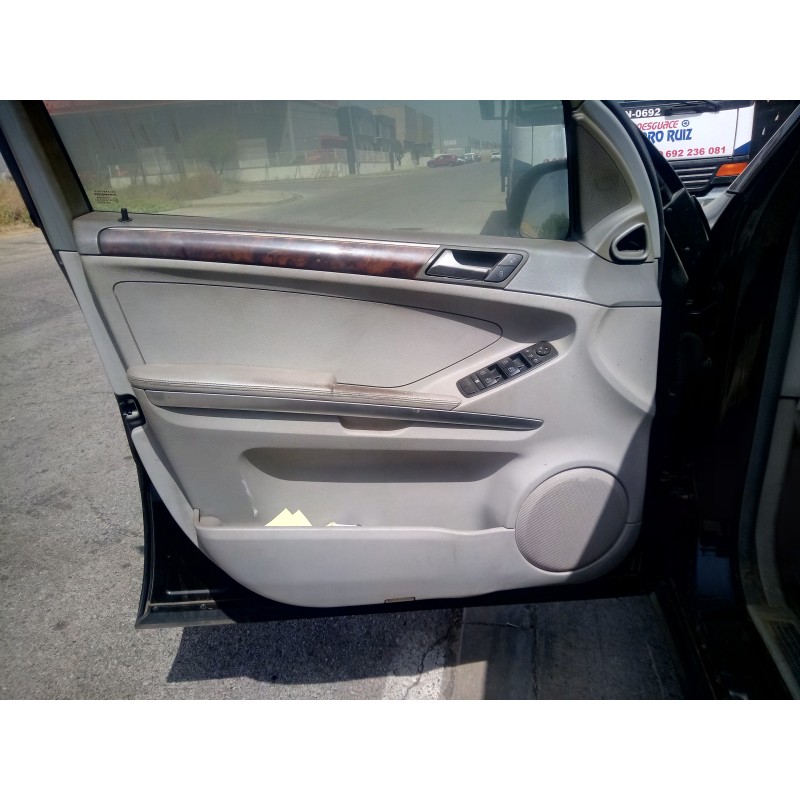 Recambio de guarnecido puerta delantera izquierda para mercedes clase m (w164) 3.0 cdi cat referencia OEM IAM   