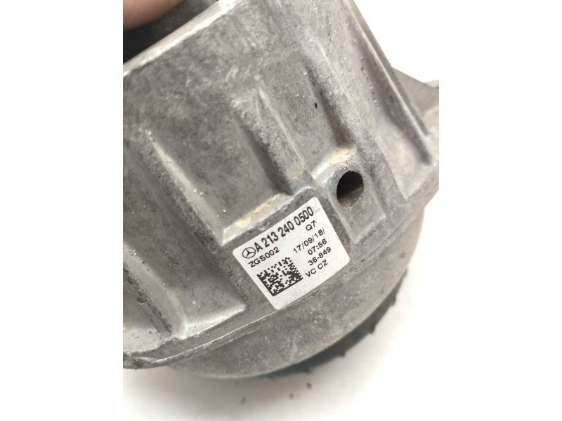 Recambio de soporte motor izquierdo para mercedes-benz clase c (w205) lim. c 200 d (205.001) referencia OEM IAM A2132400500  
							