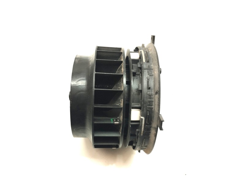 Recambio de motor calefaccion para mercedes-benz clase c (w205) lim. c 200 d (205.001) referencia OEM IAM 0130309006  
							