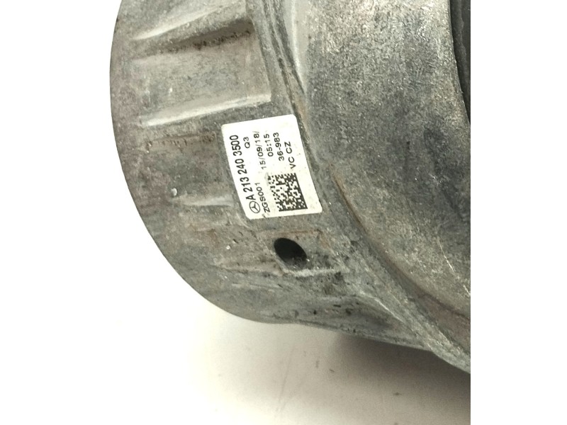 Recambio de soporte motor derecho para mercedes-benz clase c (w205) lim. c 200 d (205.001) referencia OEM IAM A2132403500  
							