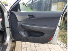 Recambio de guarnecido puerta delantera derecha para hyundai i30 1.4 cat referencia OEM IAM   