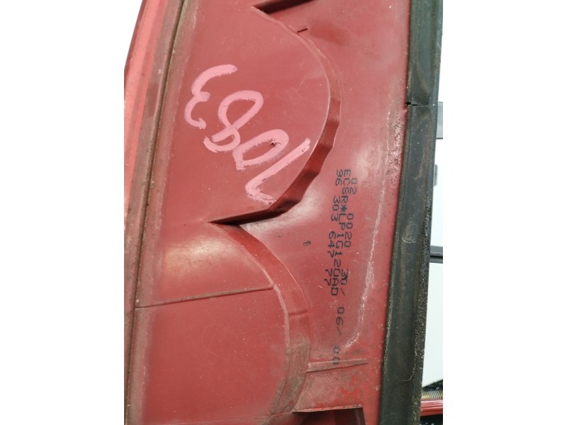 Recambio de piloto trasero derecho para peugeot 406 berlina (s1/s2) 2.0 hdi referencia OEM IAM 9630364777  