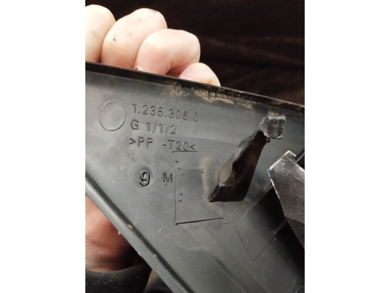 Recambio de retrovisor izquierdo para renault megane ii berlina 5p 1.5 dci diesel referencia OEM IAM 12353060  