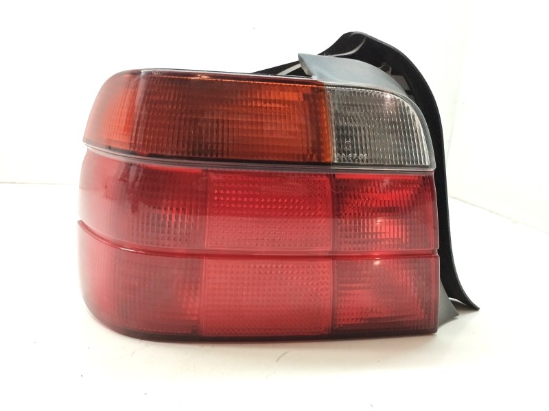 Recambio de piloto trasero izquierdo para bmw serie 3 compacto (e36) 1.6 cat referencia OEM IAM   