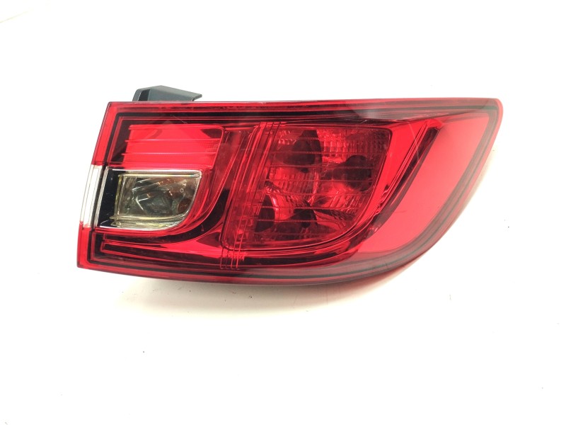 Recambio de piloto trasero derecho para renault clio iv expression referencia OEM IAM 265502631R  