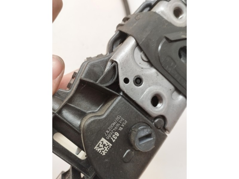 Recambio de cerradura puerta delantera derecha para opel crossland x 1.2 referencia OEM IAM PSA104637  