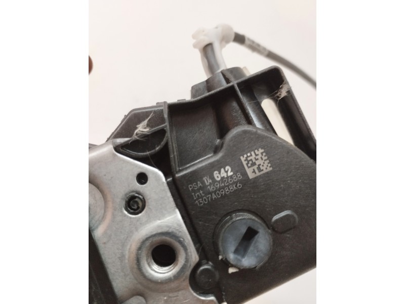 Recambio de cerradura puerta trasera derecha para opel crossland x 1.2 referencia OEM IAM PSA104642  