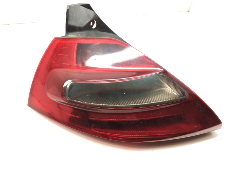 Recambio de piloto trasero izquierdo para renault megane ii classic berlina 1.5 dci diesel referencia OEM IAM 8200413214  
							