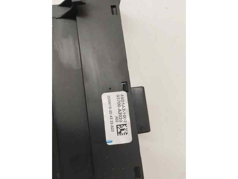Recambio de interruptor para kia cee´d 1.4 crdi cat referencia OEM IAM 93700A2020  