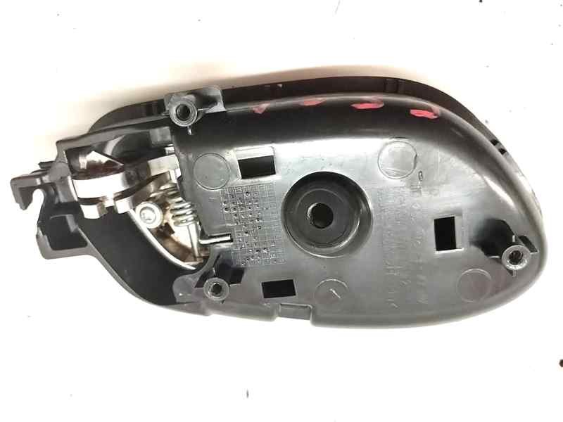 Recambio de maneta interior delantera izquierda para kia cee´d 1.4 crdi cat referencia OEM IAM 82613A2000  
							