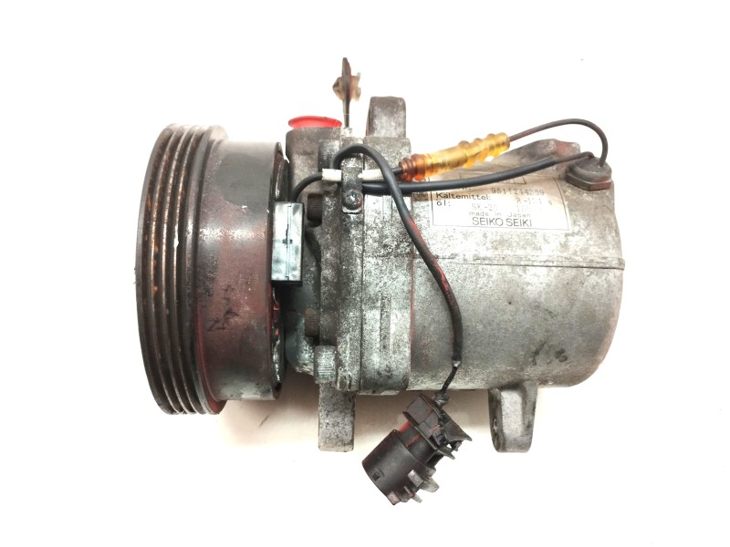 Recambio de compresor aire acondicionado para bmw serie 3 coupe (e36) 1.6 cat referencia OEM IAM 8390646  
							
