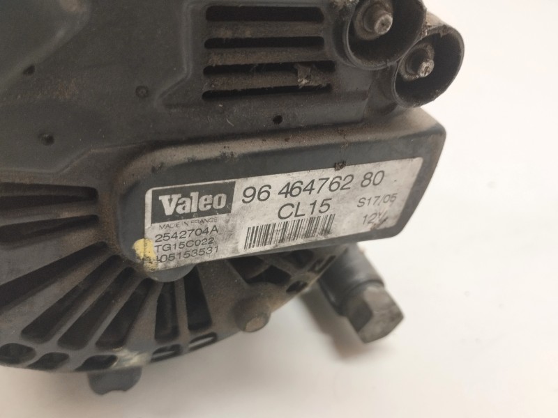Recambio de alternador para peugeot 206 berlina 1.4 hdi referencia OEM IAM 9646476280  
