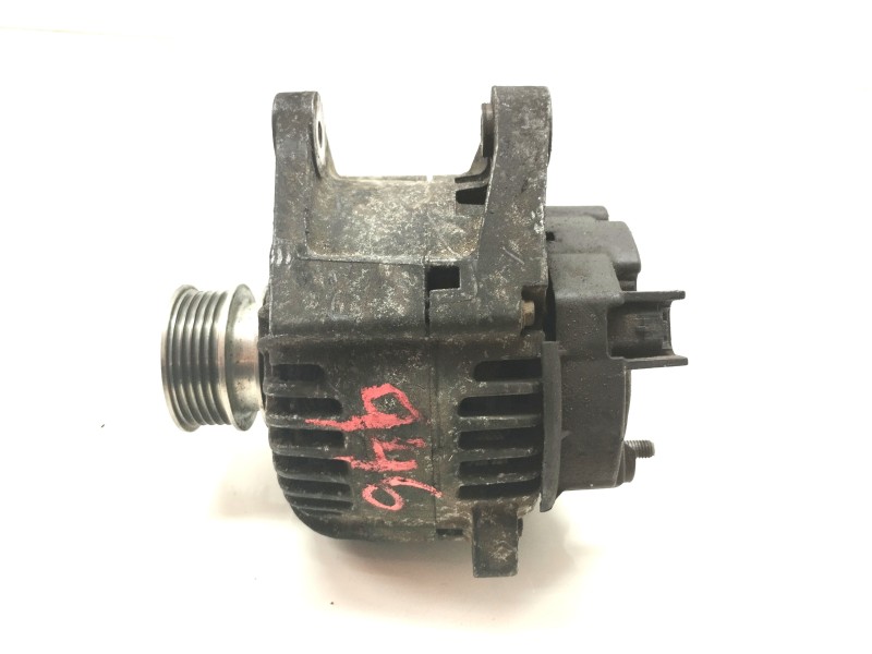 Recambio de alternador para renault megane ii classic berlina 1.5 dci diesel referencia OEM IAM 8200100907  