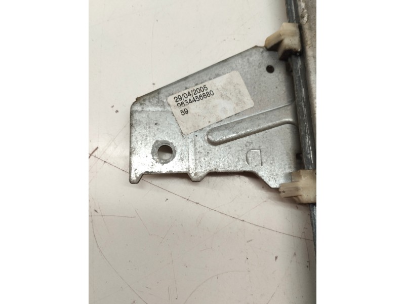 Recambio de elevalunas delantero derecho para peugeot 307 (s1) 1.6 hdi referencia OEM IAM 9634456880  