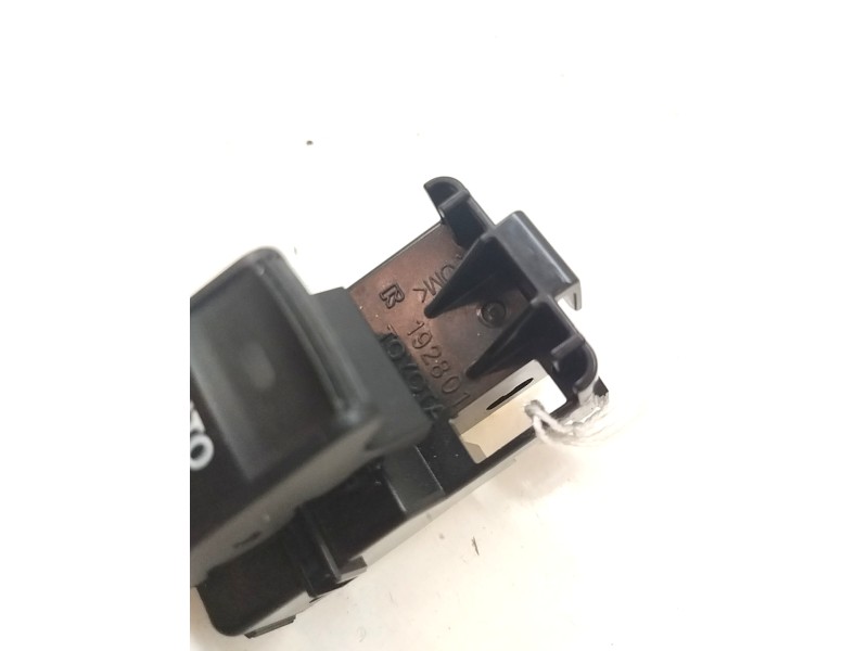 Recambio de mando elevalunas delantero derecho para toyota auris hybrid business referencia OEM IAM 192801  