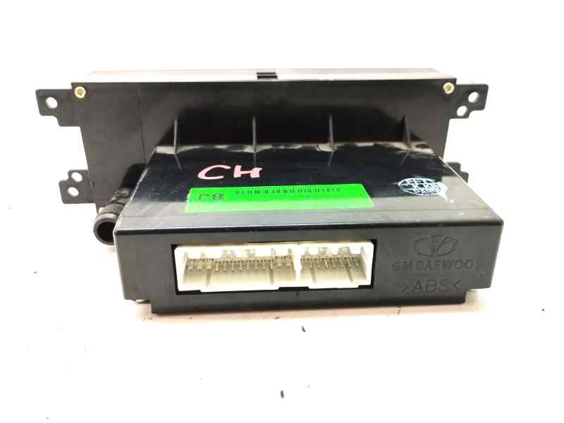Recambio de mando climatizador para chevrolet captiva 2.0 diesel cat referencia OEM IAM 20910836  