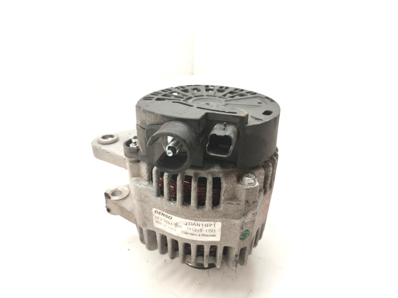 Recambio de alternador para peugeot 208 1.2 12v vti referencia OEM IAM 1012101721  
