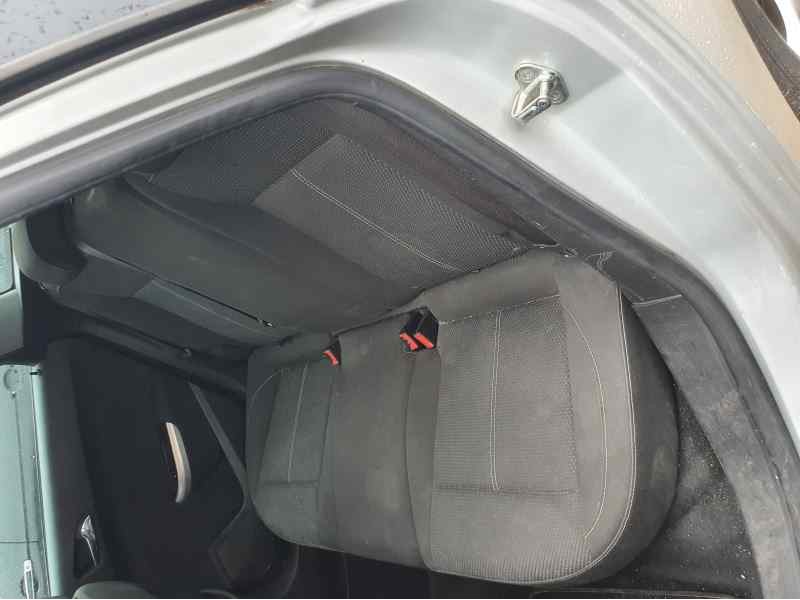 Recambio de asientos traseros para opel astra j sports tourer 1.7 cdti 125 cv referencia OEM IAM   