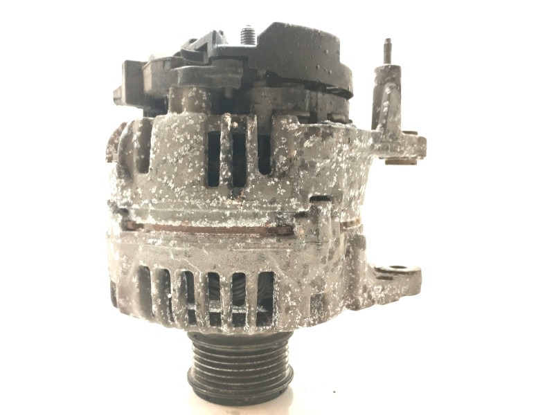 Recambio de alternador para seat ibiza (6l1) cool referencia OEM IAM 045903023   Recambio de alternador para seat ibiza (6l1) cool referencia OEM IAM 045903023
