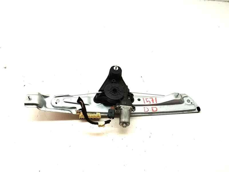 Recambio de elevalunas delantero derecho para dacia sandero iii 1.0 tce referencia OEM IAM 827208705R  