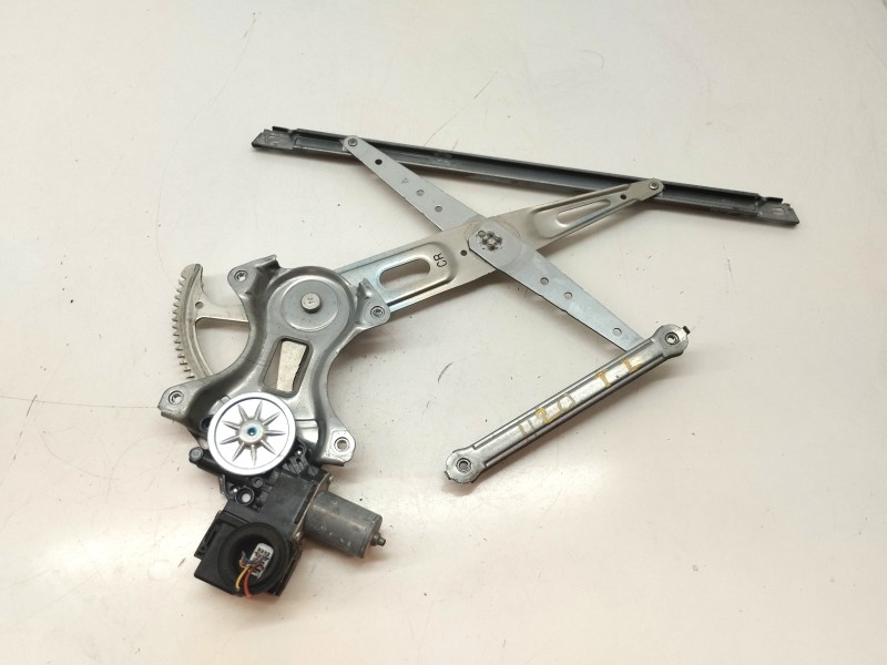 Recambio de elevalunas trasero izquierdo para toyota prius+ 1.8 16v (híbrido) referencia OEM IAM 8572047170  