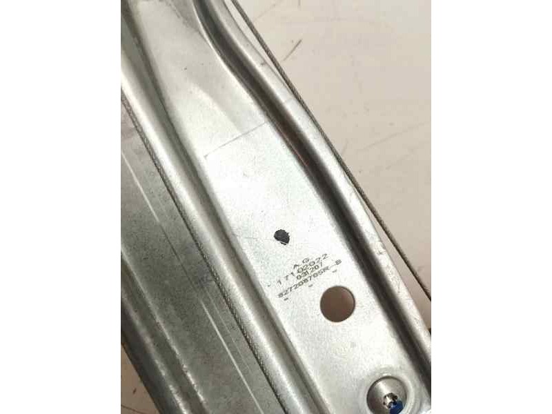 Recambio de elevalunas delantero derecho para dacia sandero iii 1.0 tce referencia OEM IAM 827208705R  