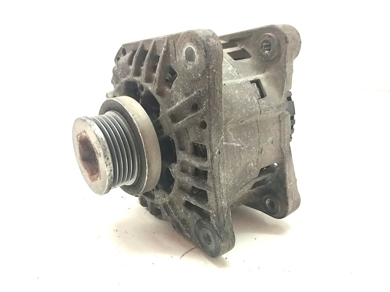 Recambio de alternador para nissan almera (n16/e) 1.5 dci turbodiesel cat referencia OEM IAM 8200022774  
