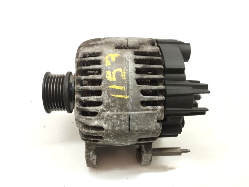 Recambio de alternador para volkswagen golf v berlina (1k1) 1.4 16v referencia OEM IAM 036903024H  