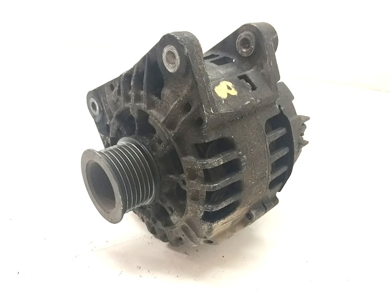 Recambio de alternador para renault megane ii berlina 5p 1.9 dci diesel referencia OEM IAM 8200495305  