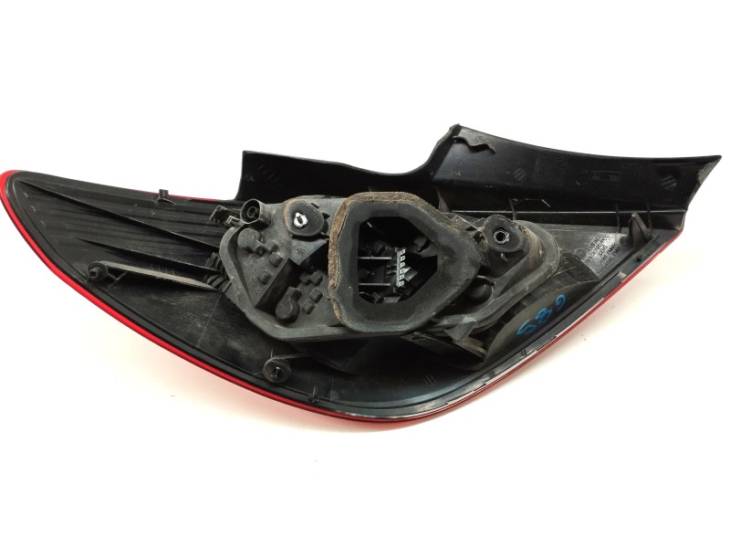 Recambio de piloto trasero derecho para opel corsa d limited edition referencia OEM IAM   