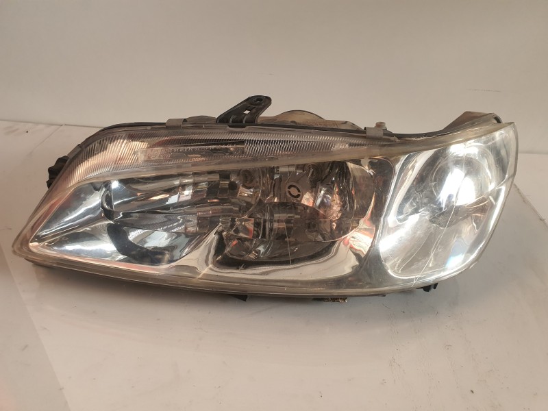 Recambio de faro izquierdo para peugeot 306 berlina 3/4/5 puertas (s2) referencia OEM IAM   