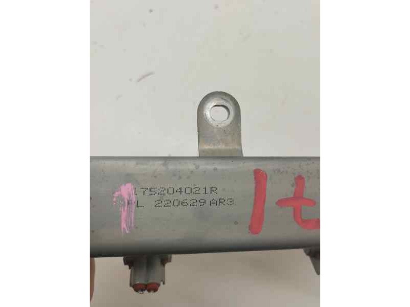 Recambio de rampa inyectora para dacia sandero iii 1.0 tce referencia OEM IAM 75204021R  