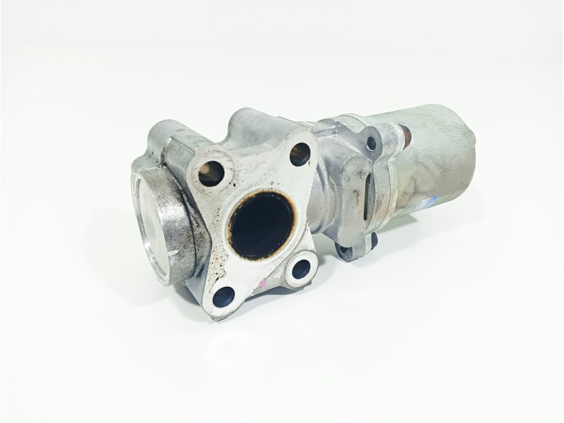 Recambio de valvula egr para toyota avensis berlina (t25) 2.2 d-4d cat referencia OEM IAM 256200R010  