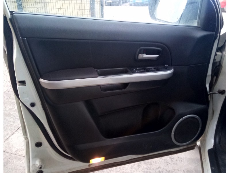 Recambio de guarnecido puerta delantera izquierda para suzuki grand vitara jb (jt) 1.9 ddis turbodiesel referencia OEM IAM   
							