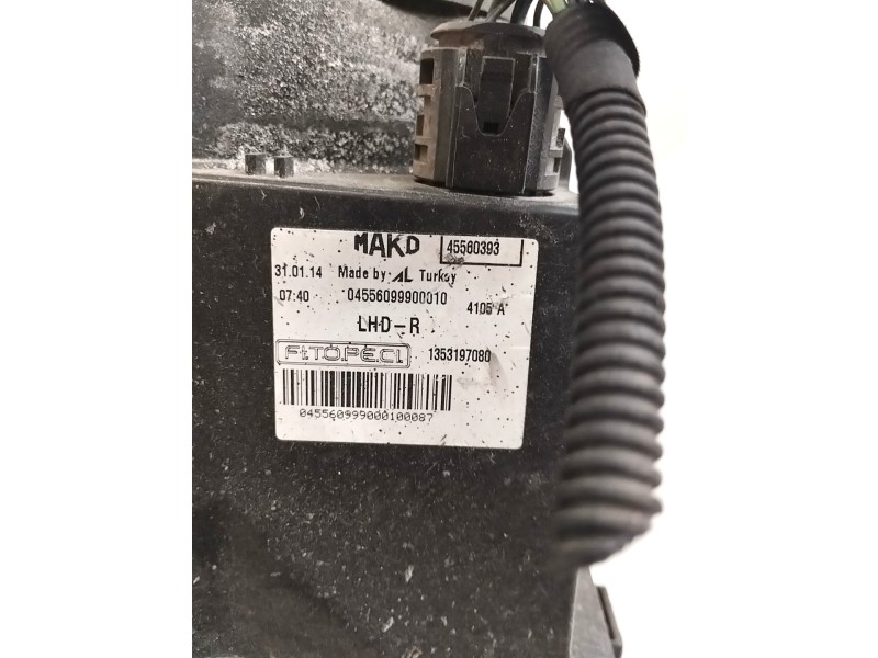 Recambio de faro derecho para fiat fiorino 1.3 16v jtd cat referencia OEM IAM 45560393  