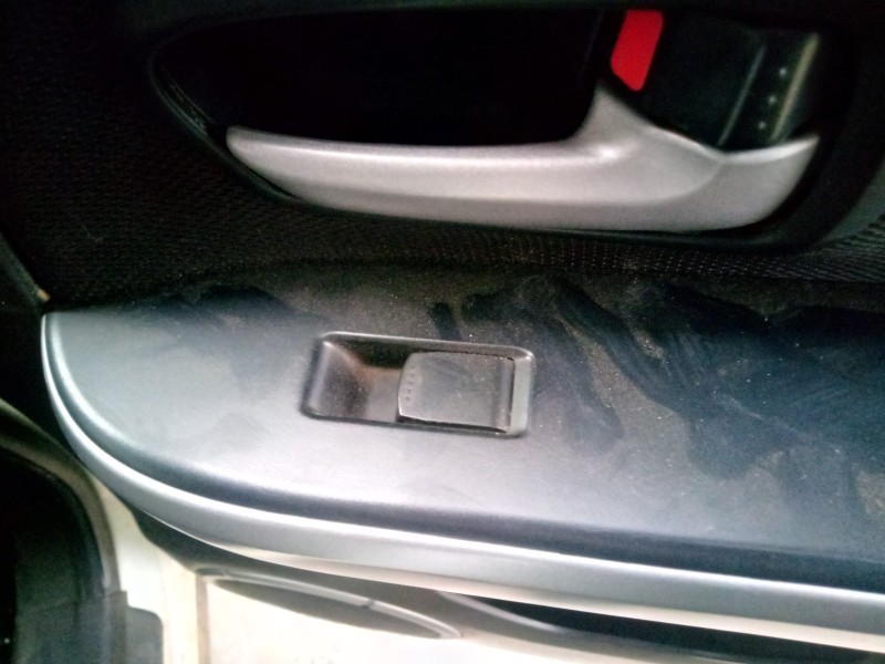 Recambio de mando elevalunas trasero derecho para suzuki grand vitara jb (jt) 1.9 ddis turbodiesel referencia OEM IAM   
							