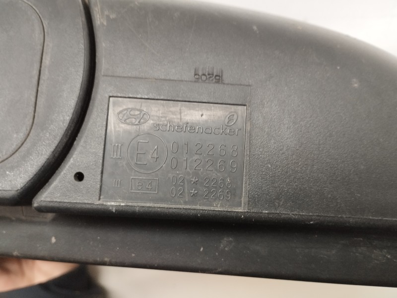 Recambio de retrovisor izquierdo para hyundai tucson (jm) 2.0 crdi cat referencia OEM IAM 012268  