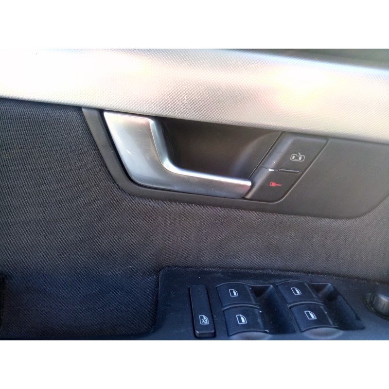 Recambio de maneta interior delantera izquierda para audi a4 berlina (8e) 3.0 v6 24v tdi referencia OEM IAM   