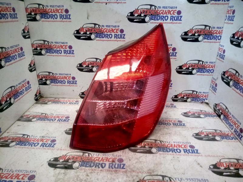 Recambio de piloto trasero derecho para renault scenic ii referencia OEM IAM   