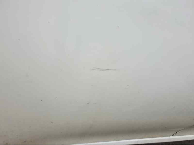 Recambio de puerta trasera derecha para toyota auris 1.4 d-4d 90 cv referencia OEM IAM   