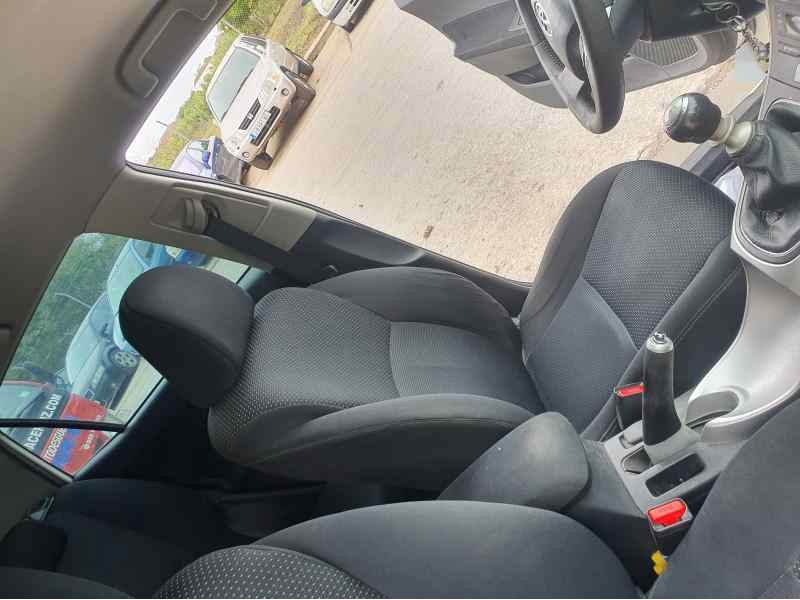 Recambio de asiento delantero izquierdo para toyota auris 1.4 d-4d 90 cv referencia OEM IAM   