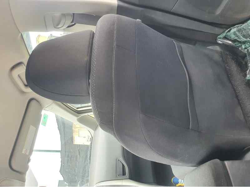 Recambio de asiento delantero derecho para toyota auris 1.4 d-4d 90 cv referencia OEM IAM   