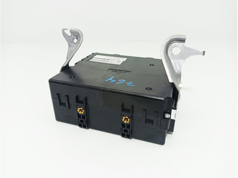 Recambio de centralita abs para lexus gs 450h referencia OEM IAM 8968033010  